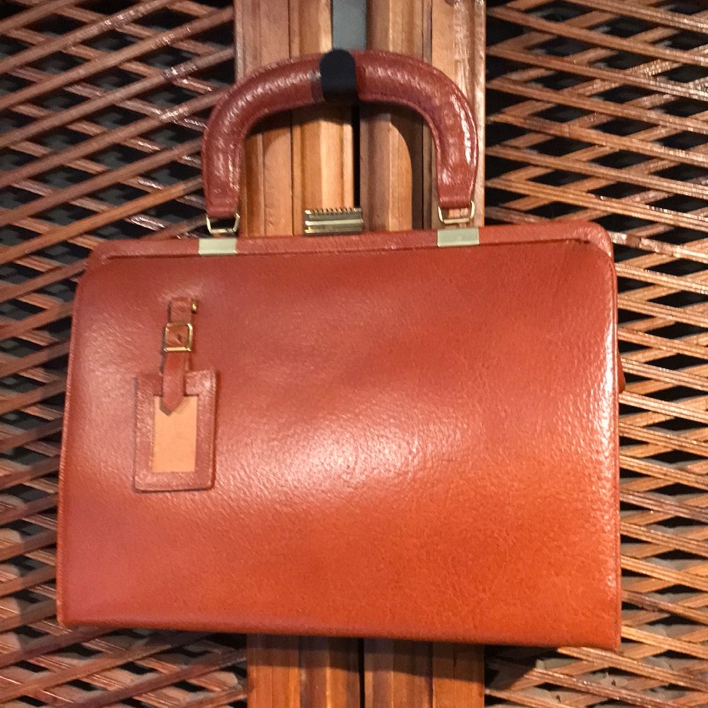 Chocolate Leather “Doctor” Style Vintage Handbag Purse